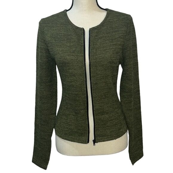 SHEIN Slayr Plus Zip Up Split Cuff Tee - Picture 6 of 12